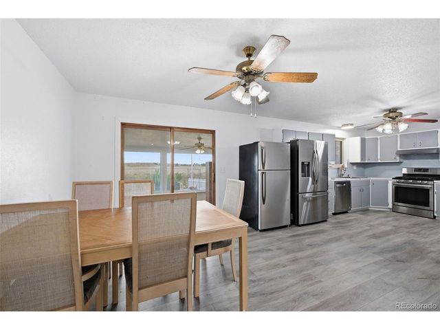 424 W Union Ave, La Salle, CO 80645
