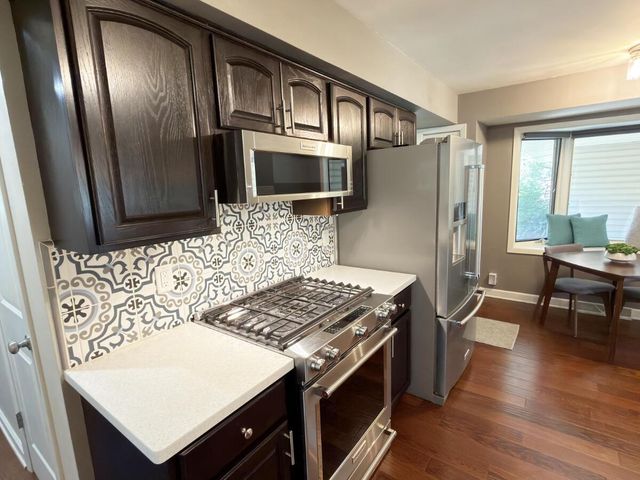 W240N4035 Swan ROAD, Pewaukee, WI 53072
