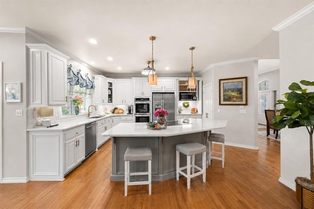 2801 S Air Depot Boulevard, Edmond, OK 73013