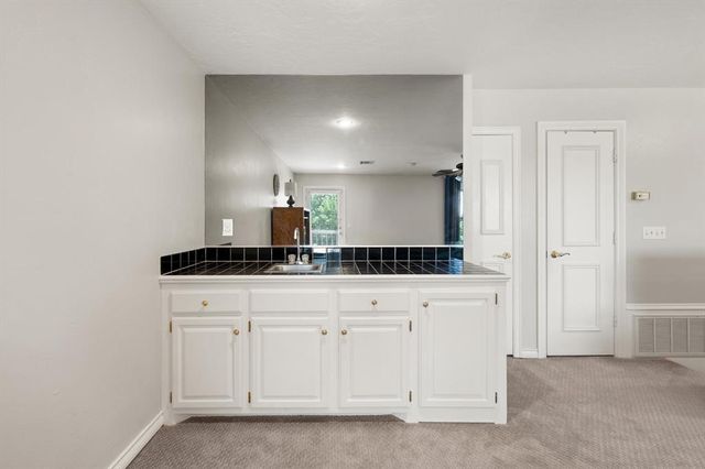 2801 S Air Depot Boulevard, Edmond, OK 73013