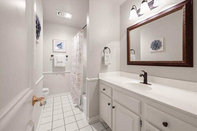 2801 S Air Depot Boulevard, Edmond, OK 73013