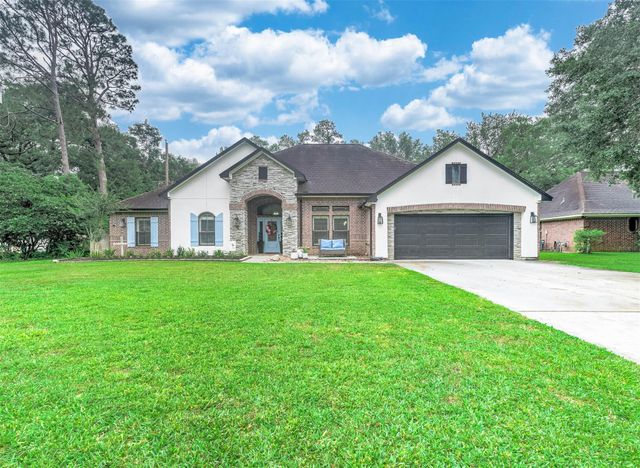 201 Hillcrest Drive, Alvin, TX 77511