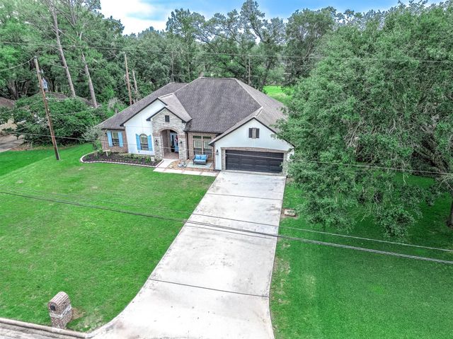201 Hillcrest Drive, Alvin, TX 77511