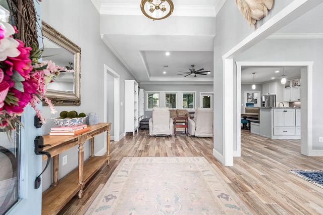 201 Hillcrest Drive, Alvin, TX 77511