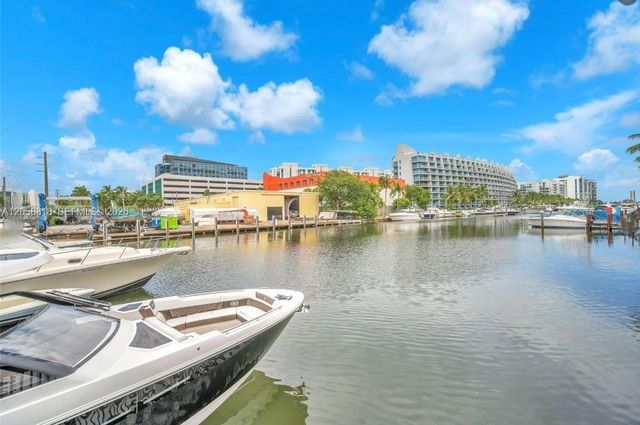 2845 NE 185th Street 903, Aventura, FL 33180
