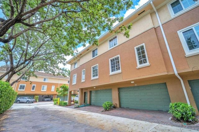 2845 NE 185th Street 903, Aventura, FL 33180