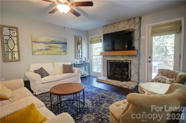 3806 Bridgewood Lane, Charlotte, NC 28226