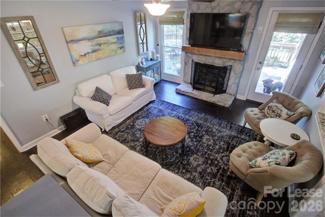 3806 Bridgewood Lane, Charlotte, NC 28226