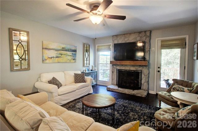 3806 Bridgewood Lane, Charlotte, NC 28226