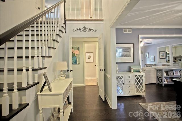 3806 Bridgewood Lane, Charlotte, NC 28226