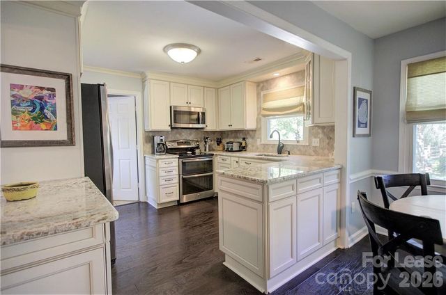 3806 Bridgewood Lane, Charlotte, NC 28226