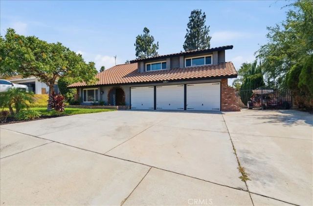 6801 Rycroft Drive, Riverside, CA 92506