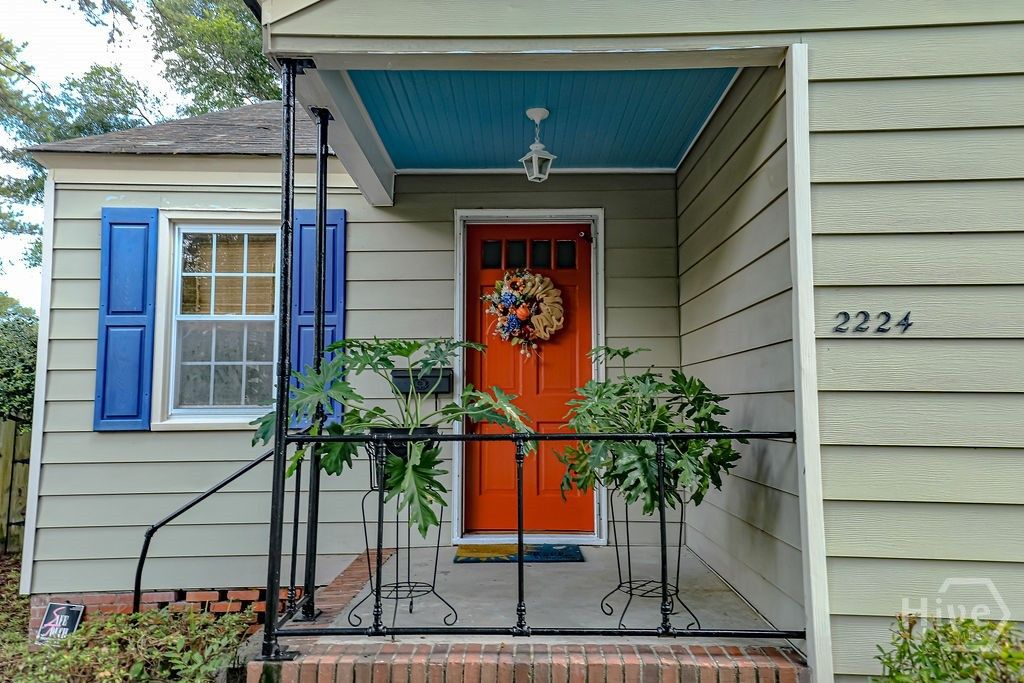 Image 2 of property listing at 2224 E 38th Street, Savannah, GA 31404