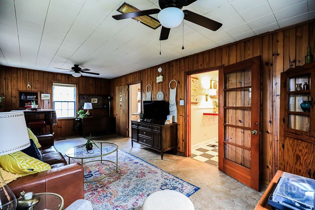 Image 27 of property listing at 2224 E 38th Street, Savannah, GA 31404