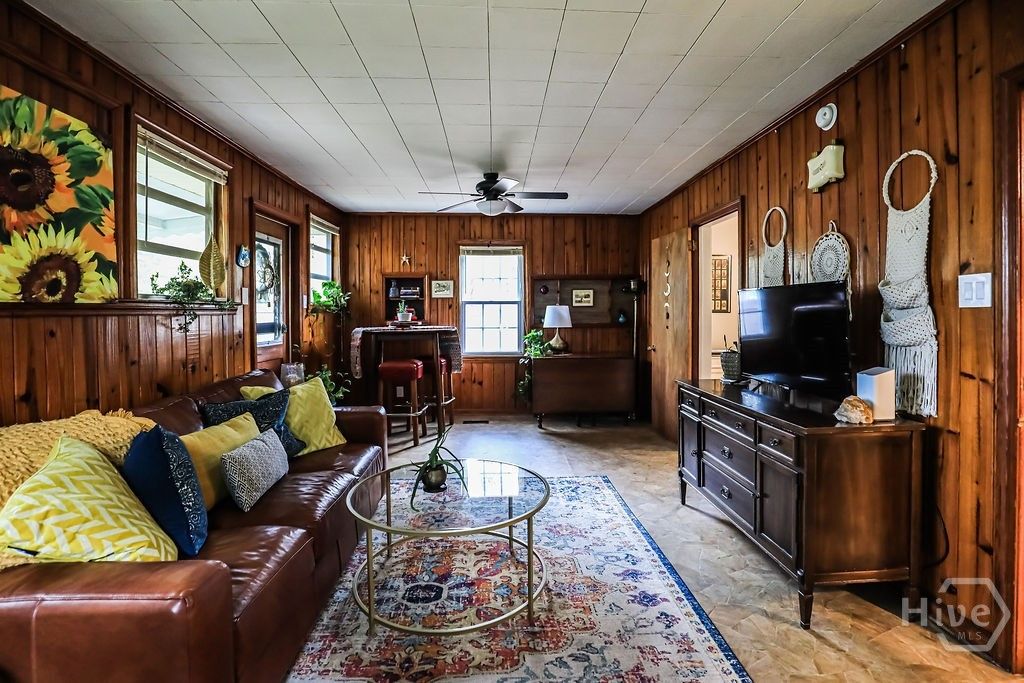 Image 28 of property listing at 2224 E 38th Street, Savannah, GA 31404