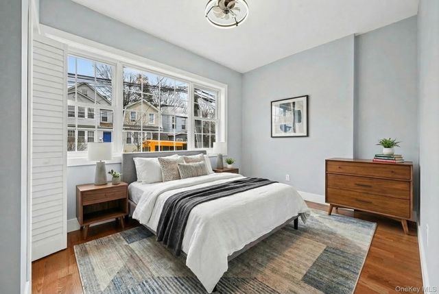 9210 104th Street, Richmond Hill, NY 11418