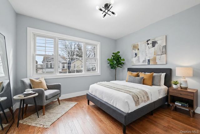 9210 104th Street, Richmond Hill, NY 11418