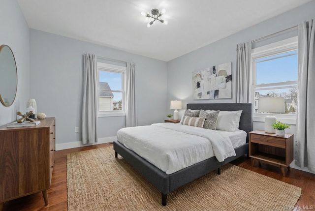 9210 104th Street, Richmond Hill, NY 11418