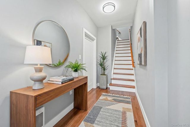 9210 104th Street, Richmond Hill, NY 11418