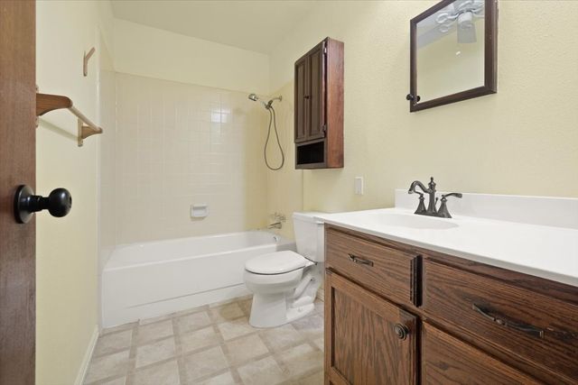 2017 Montana Trail, Grand Prairie, TX 75052