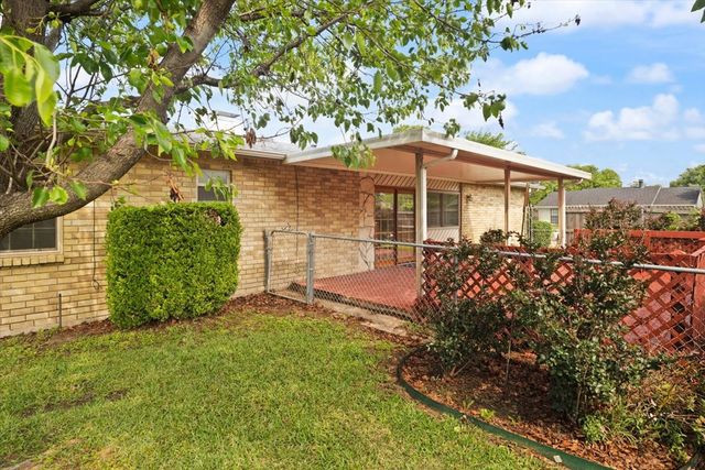 2017 Montana Trail, Grand Prairie, TX 75052