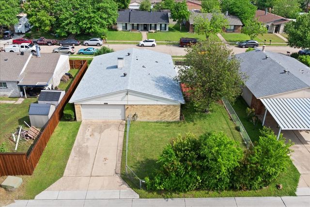 2017 Montana Trail, Grand Prairie, TX 75052