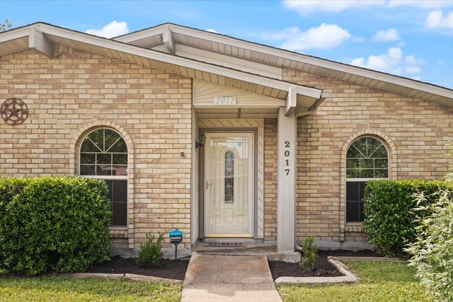2017 Montana Trail, Grand Prairie, TX 75052