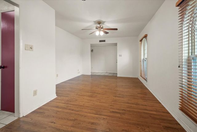 2017 Montana Trail, Grand Prairie, TX 75052