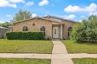 2017 Montana Trail, Grand Prairie, TX 75052