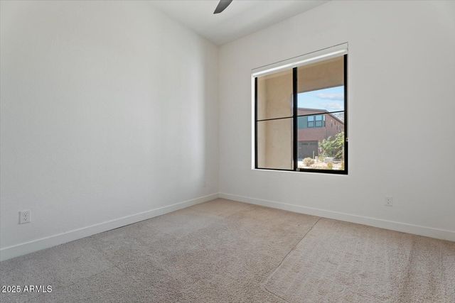 816 E Monte Way, Phoenix, AZ 85042