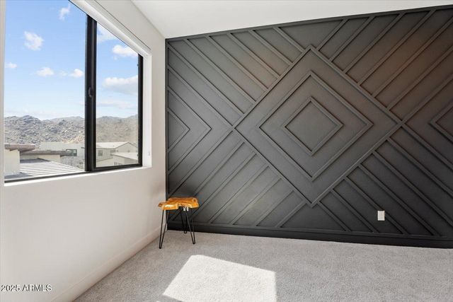 816 E Monte Way, Phoenix, AZ 85042