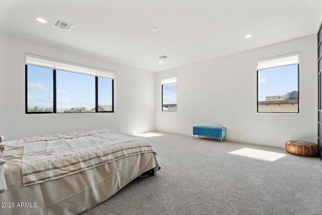 816 E Monte Way, Phoenix, AZ 85042