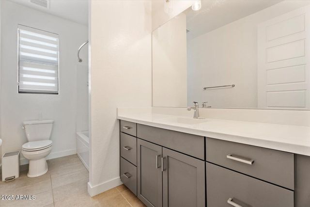 816 E Monte Way, Phoenix, AZ 85042