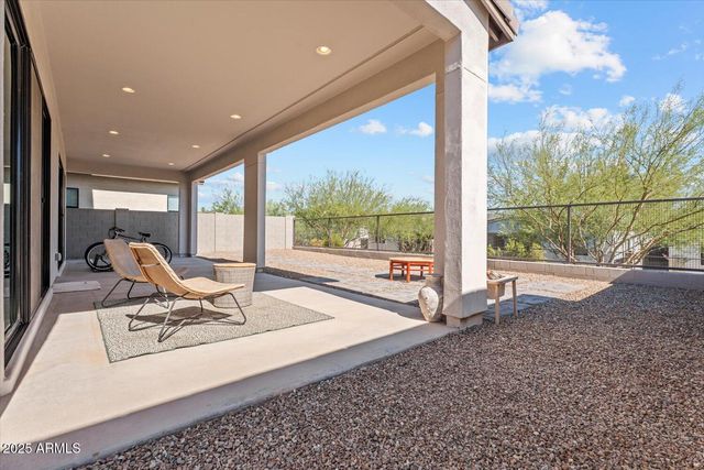 816 E Monte Way, Phoenix, AZ 85042