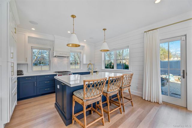 850 3rd Street, New Suffolk, NY 11956