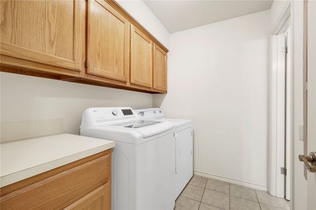 1104 Woodhaven Circle, College Station, TX 77840