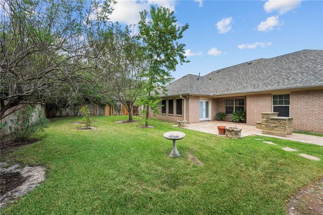 1104 Woodhaven Circle, College Station, TX 77840