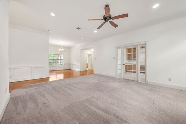 1104 Woodhaven Circle, College Station, TX 77840