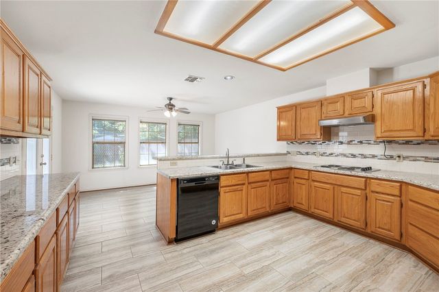 1104 Woodhaven Circle, College Station, TX 77840