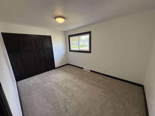 833 W BROWNING STREET, Appleton, WI 54194