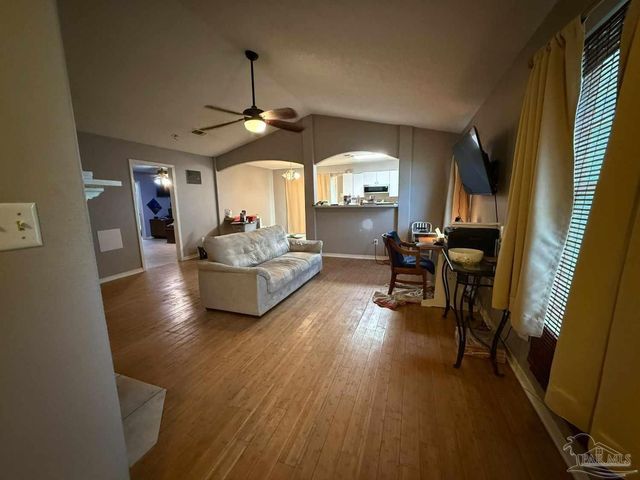 6106 Ashton Woods Cir, Milton, FL 32570