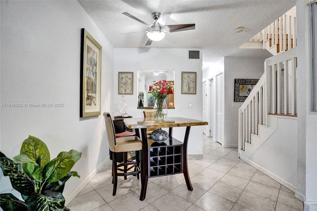 4172 S Pine Island Rd, Davie, FL 33328