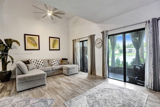 4172 S Pine Island Rd, Davie, FL 33328