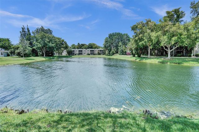 4172 S Pine Island Rd, Davie, FL 33328