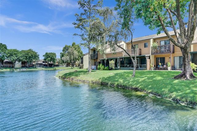 4172 S Pine Island Rd, Davie, FL 33328