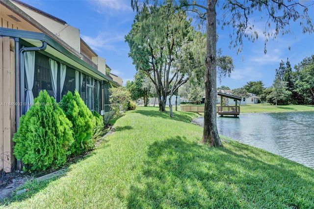 4172 S Pine Island Rd, Davie, FL 33328