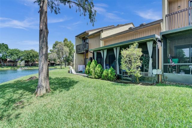4172 S Pine Island Rd, Davie, FL 33328