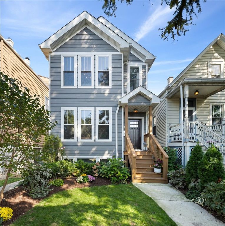3141 N Saint Louis Avenue, Chicago, IL 60618 — exterior