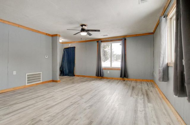 1031 SPRUCE STREET, Marinette, WI 54143