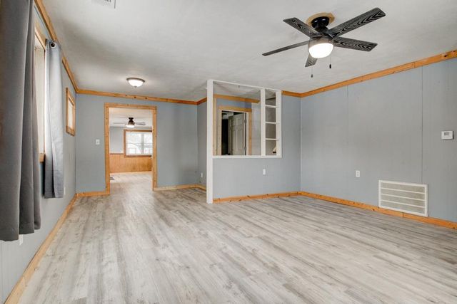 1031 SPRUCE STREET, Marinette, WI 54143